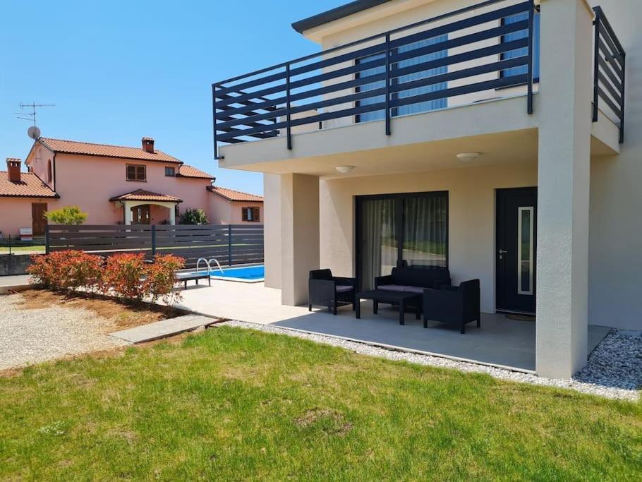 Marcante - Designer, Romantic Pool View Apartmán *