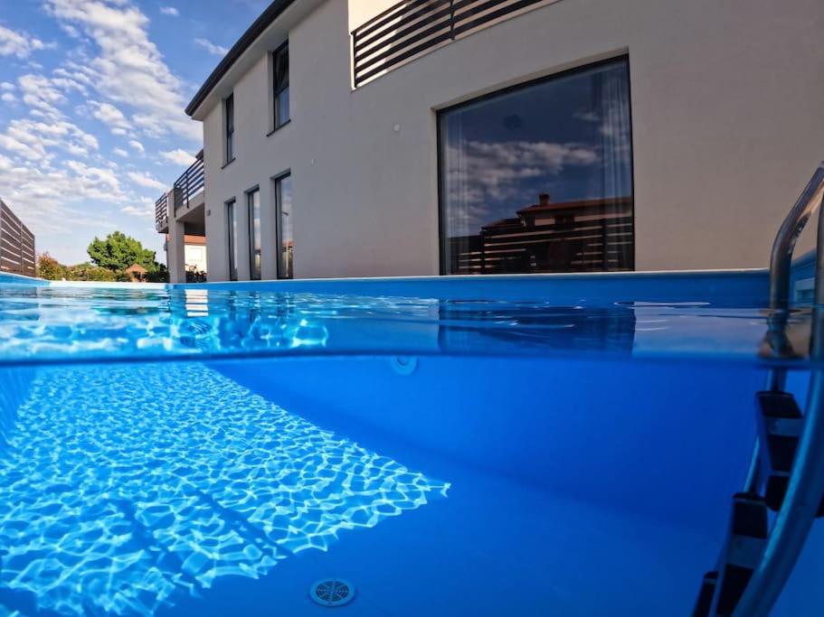 Appartement Marcante - Designer, Romantic Pool View
